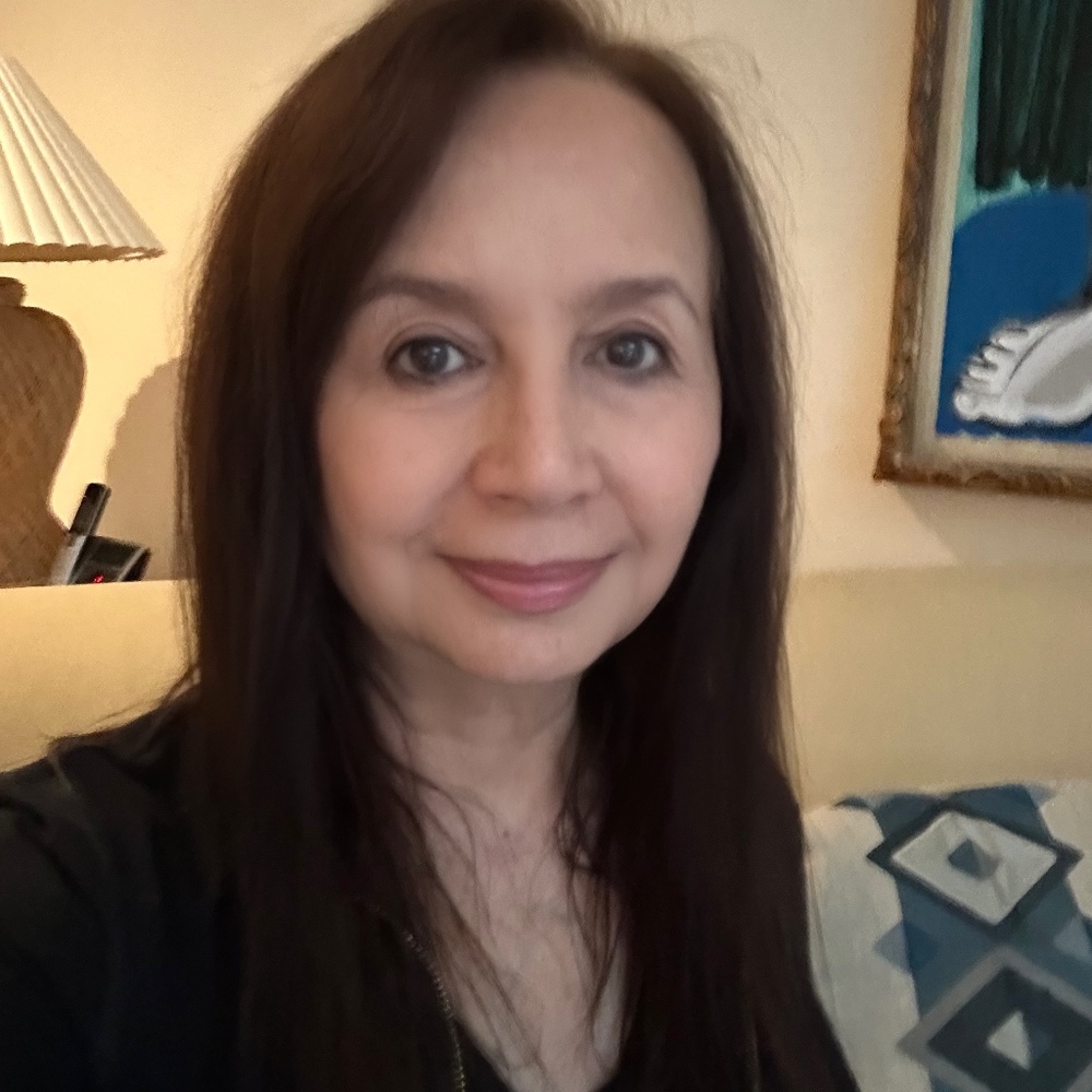 Meet your Posher, Lia